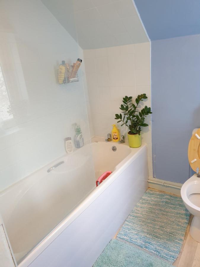 Lotus Pod House Homestay Horsell Eksteriør bilde